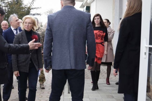 омбудсмен лисичанск