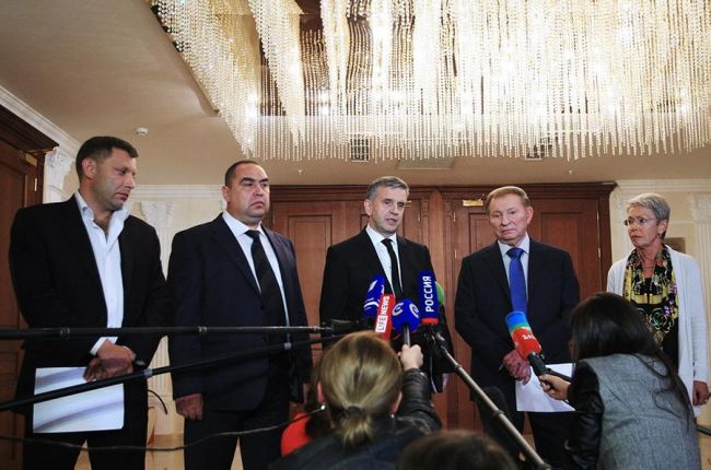 1438577986_segodnya-v-minske-proydet-vstrecha-kontaktnoy-gruppy-po-donbassu
